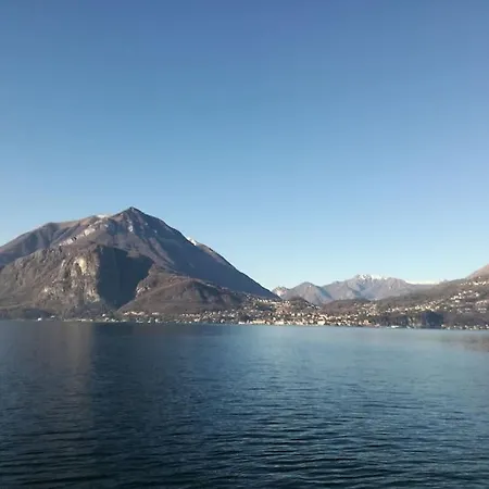 아파트 A Slice Of Heaven Over Como Lake... *